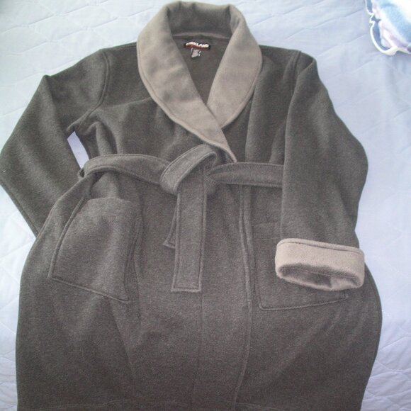 Kirkland Signature Men's plush warm gray velour calf length robe size XL - Picture 11 of 11
